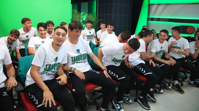 Kocaelispor U-19 Nokta TV stüdyolarında - Foto Galeri- - Resim: 43