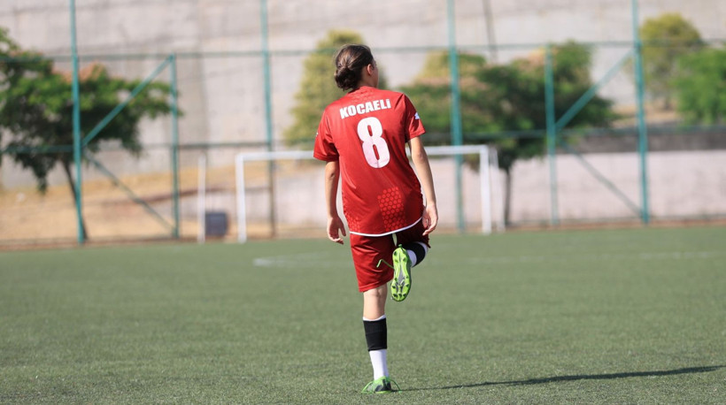 Kocaeli Kadın Futbol Kulübü – Arapçeşme maçı fotoğraf galerisi - Resim: 16