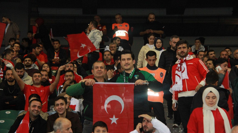 Kocaeli Kırmızı Beyaz! İşte müthiş tribün fotoğrafları - Resim: 56