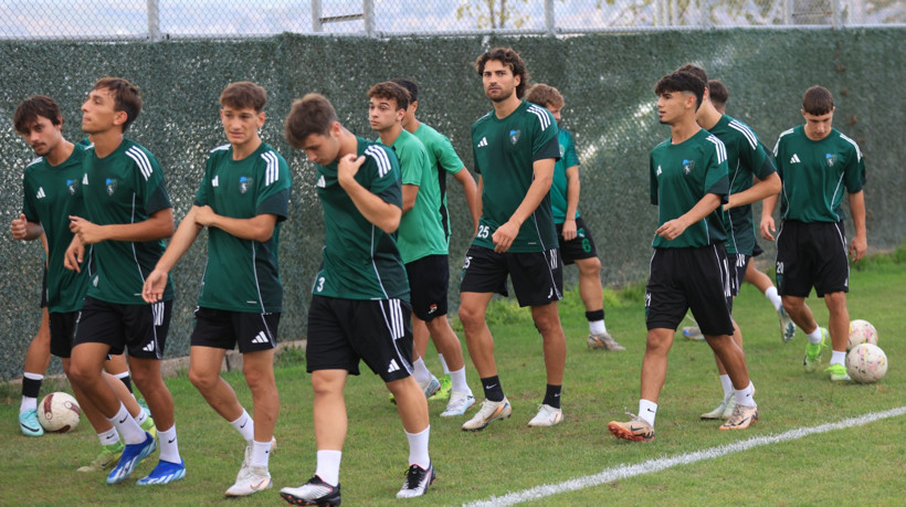 Ahmet Sağat’ın menajeri futbolcusunu düşünmek zorunda! - Resim : 1