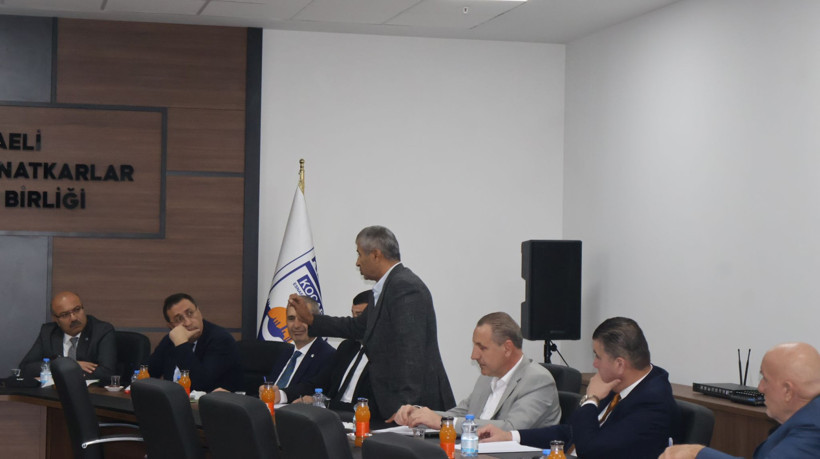 İYİ Parti ekonomi heyetine sigara isyanı! - Resim : 2