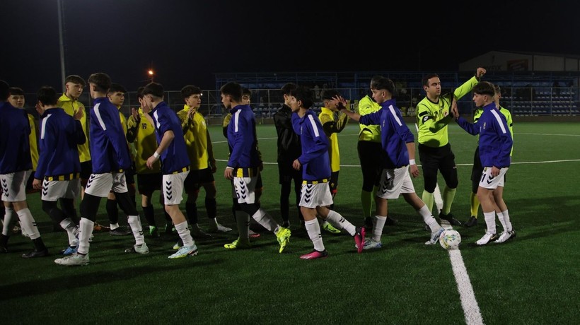 Arslanbey Gençlerbirliği - İzmit Yahya Kaptan U-16 final maçının foto galerisi - Resim: 4