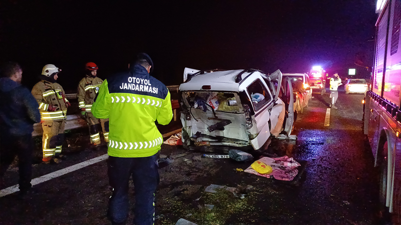 Düzce'de zincirleme trafik faciası: 10 araç birbirine girdi! - Resim : 1