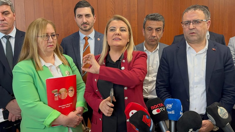 Gergin meclis sonrası açıklama! “Oruç başlarına vurdu” - Resim : 1