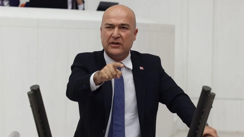 Araç kullanılamaz hale geldi… İki siyasetçi kaza geçirdi! - Resim: 4