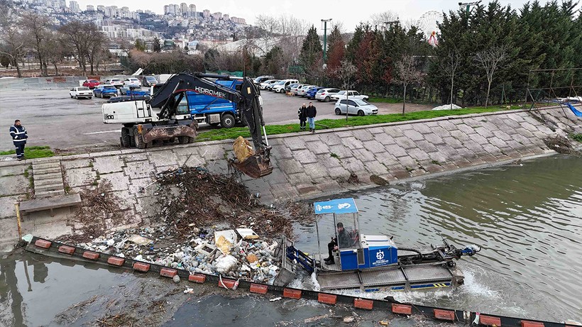 Kocaeli Büyükşehir Belediyesi İzmit Körfezi'ni koruma çalışmalarına devam ediyor! - Resim: 3