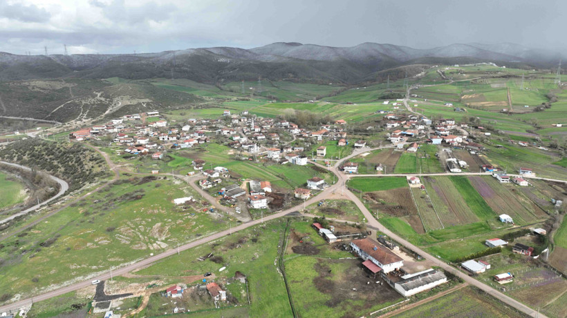 Karagöllü Mahallesi doğalgaz müjdesiyle sevindi - Resim : 1