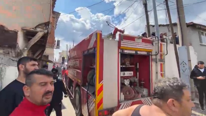 Çanakkale'de korkutan yangın! - Resim : 1