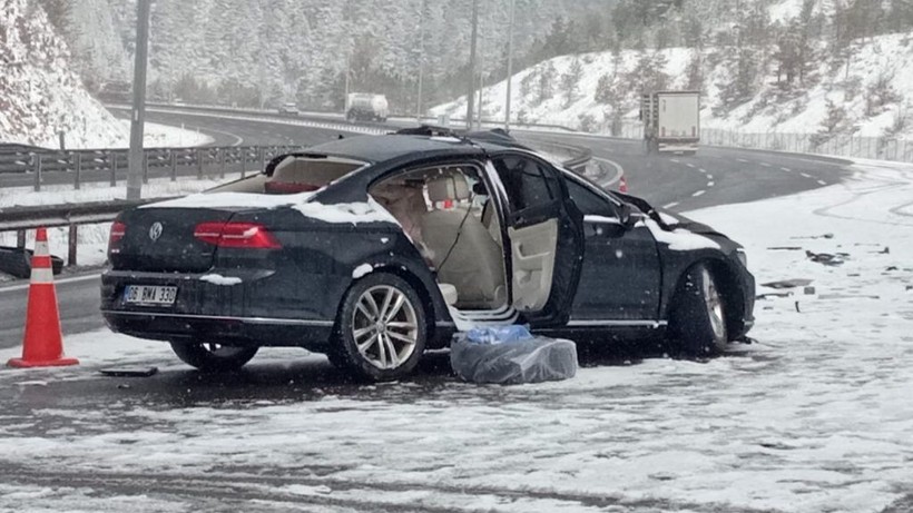 Ankara'da Cumhurbaşkanlığı konvoyunda kaza: 2 şehit - Resim: 3