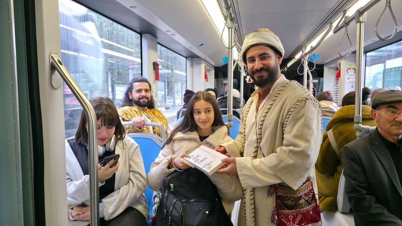 Roman kahramanlarını bildiler, kitapları kazandılar - Resim: 1
