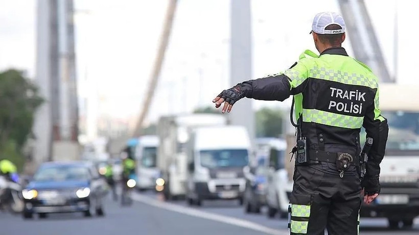 Sürücüler dikkat! Ehliyetini kaptırana ağır cezalar yolda - Resim: 1