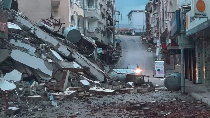 O ülkede deprem meydana geldi! - Resim: 7