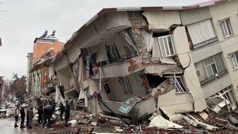 O ülkede deprem meydana geldi! - Resim: 8