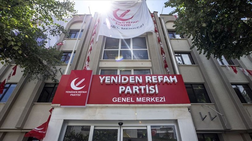 O partide yaprak dökümü: 3'ü birden... - Resim: 4