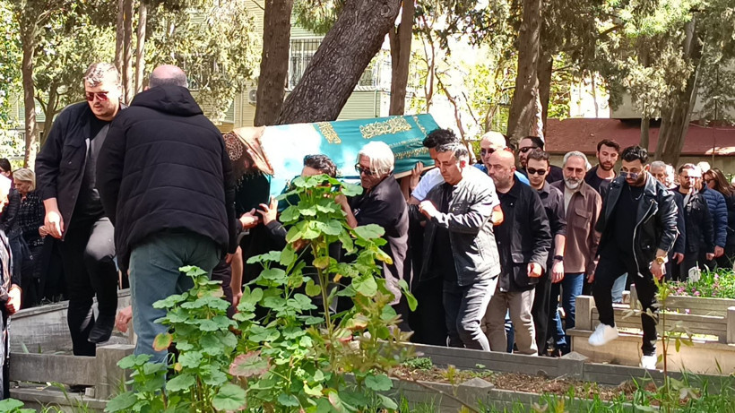 Tarkan annesine gözyaşları içinde veda etti - Resim: 3