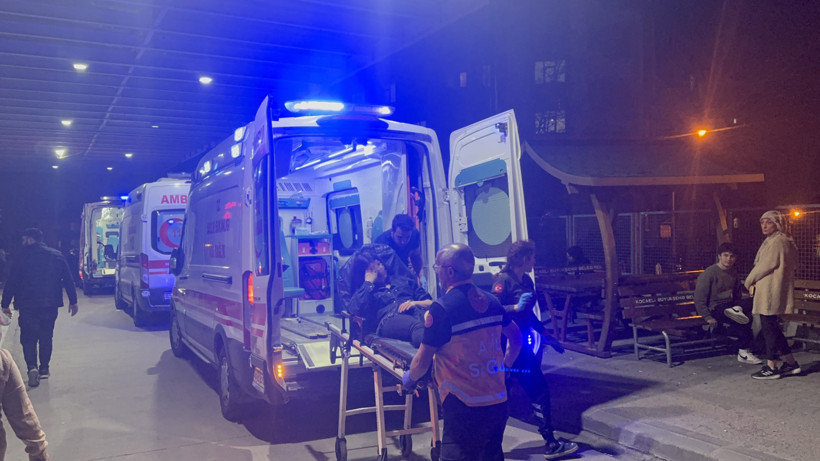 15 yaşındaki kızların kavgasında bıçaklar konuştu: 1 yaralı - Resim : 3