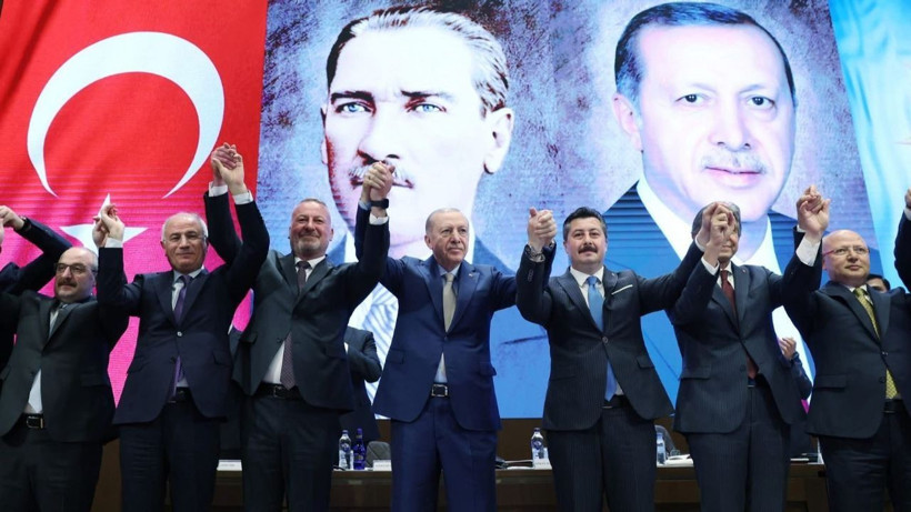 İyi Parti'den istifa eden belediye başkanları AK Parti'ye geçti - Resim: 2