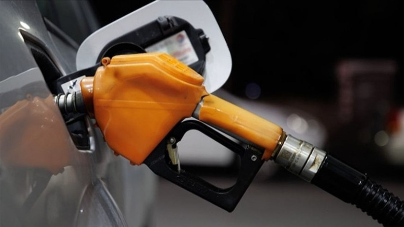 Akaryakıta bir zam daha geliyor - Resim: 2