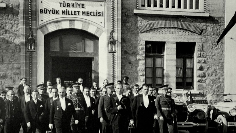 23 Nisan Anlam ve Önemi Kısaca Hikayesi | 23 Nisan 190 Tarihinde Ne Oldu? - Resim: 1