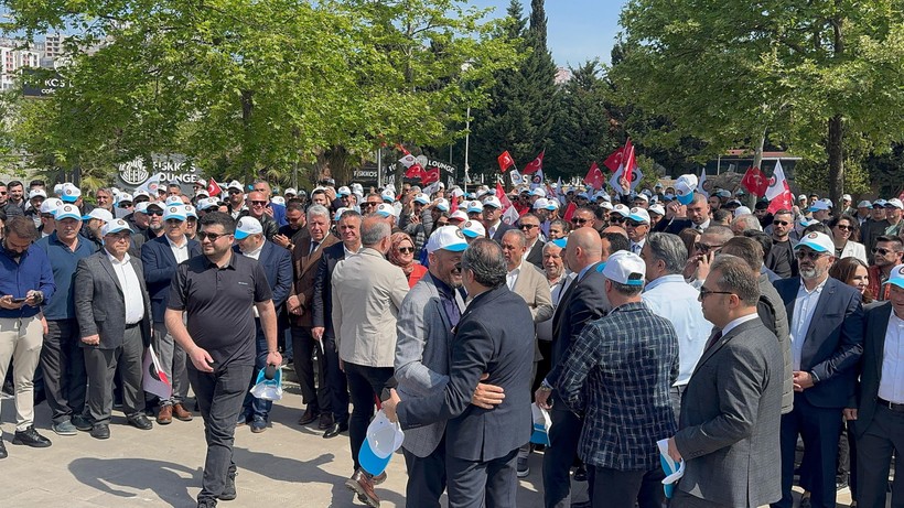 HAK-İŞ, 1 Mayıs öncesi taleplerini Kocaeli’den duyurdu! “Kocaeli’den haykırmak değerlidir” - Resim : 3