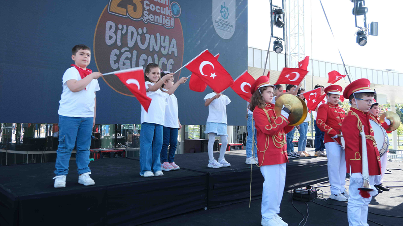 Kocaeli'de 23 Nisan coşkusu artarak devam ediyor! - Resim : 1