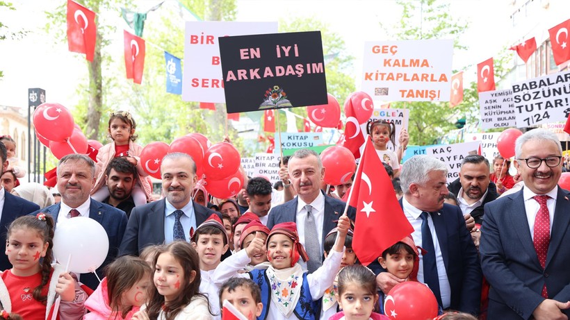 23 Nisan Korteji, rengarenk anlara ev sahipliğinde bulundu! - Resim : 1