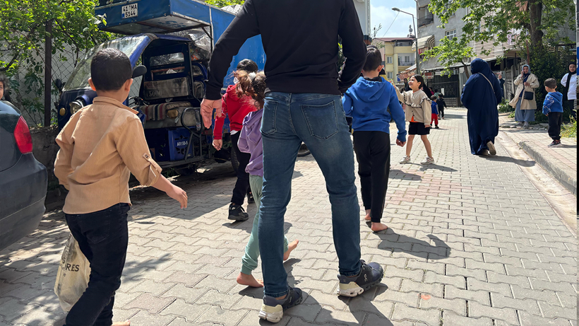 "Kötüydü, korkunçtu" Kocaeli’de deprem paniği; Ayakkabısız kaçtılar - Resim : 1