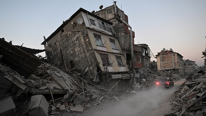O şehirde deprem! - Resim: 6