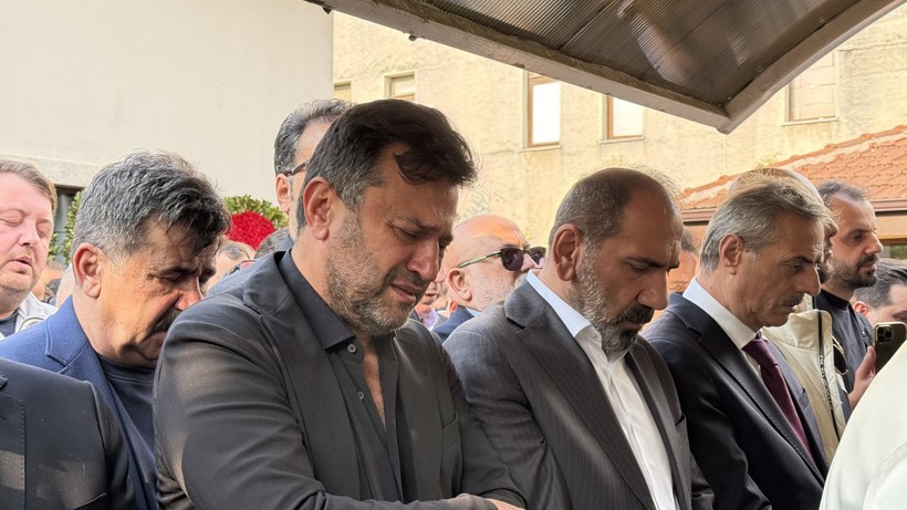 Bülent Uygun'un kızı son yolculuğuna uğurlandı - Resim : 1