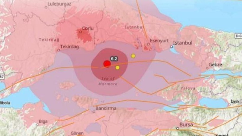 Peş peşe artçı depremler olmaya devam ediyor - Resim: 4