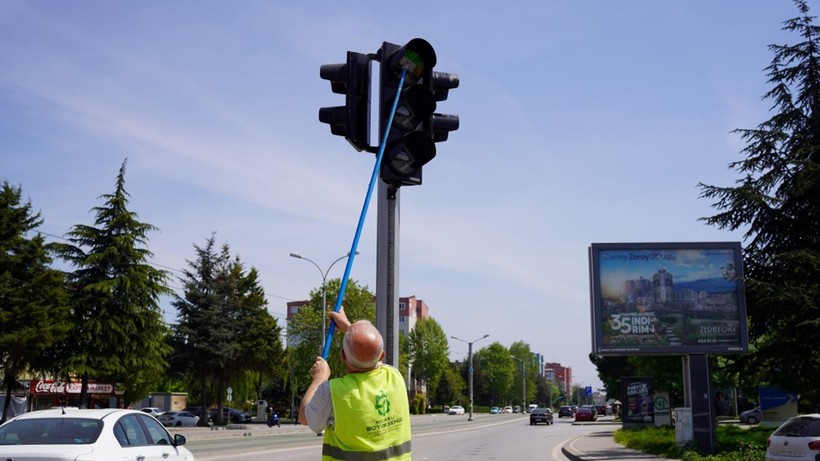 Kocaeli'de trafik ışıkları bakım ve onarımdan geçiyor! - Resim : 1