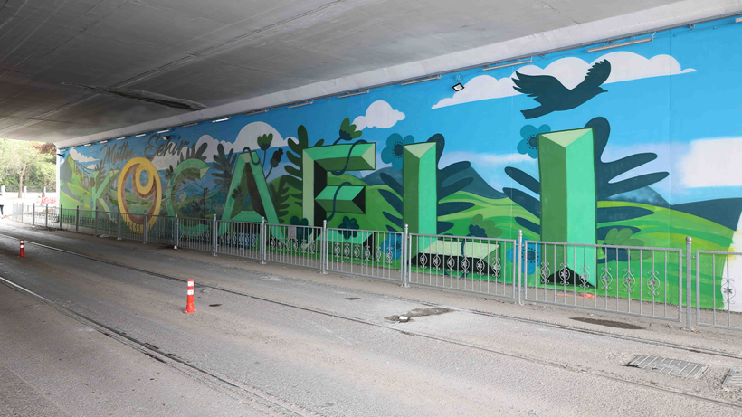 Kocaeli Büyükşehir Belediyesi'nden TEM Otoyolu alt geçidine estetik dokunuş! - Resim : 1