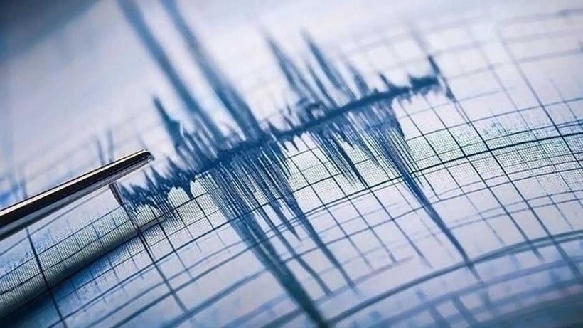 Depremler durmuyor! Yine sallandı - Resim: 5