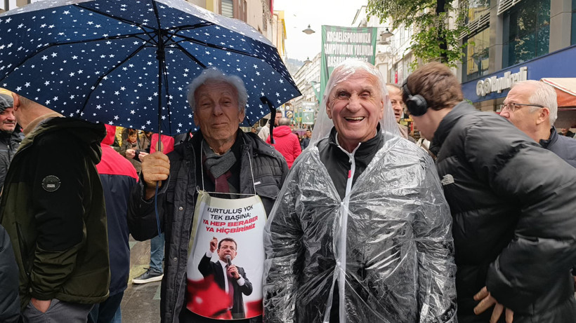 İşçiler 1 Mayıs için yürüyor! - Resim : 1