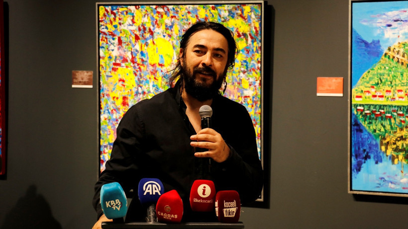 "Bir Zaman Fraktalı" sergisi, Kocaeli'de sanatseverlerin beğenisine sunuldu - Resim : 5