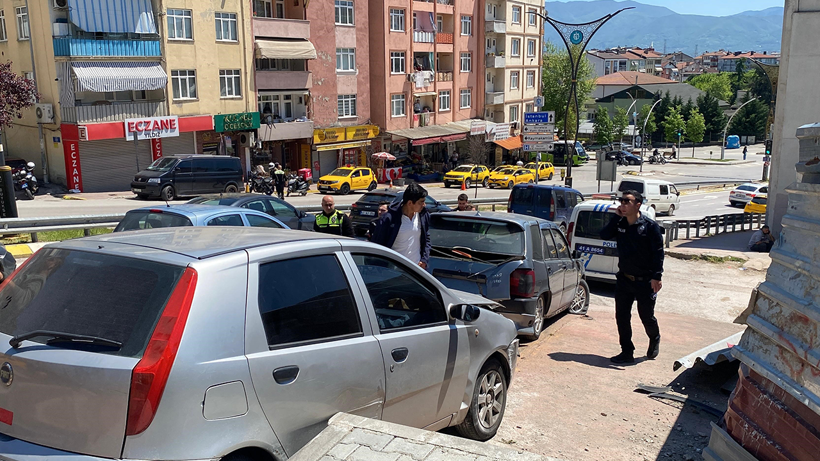 Santral yokuşunda kaza: 5 yaralı - Resim : 1