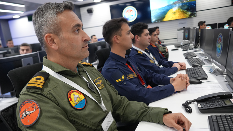 120 gemi, 85 hava aracıyla dev tatbikat - Resim : 1