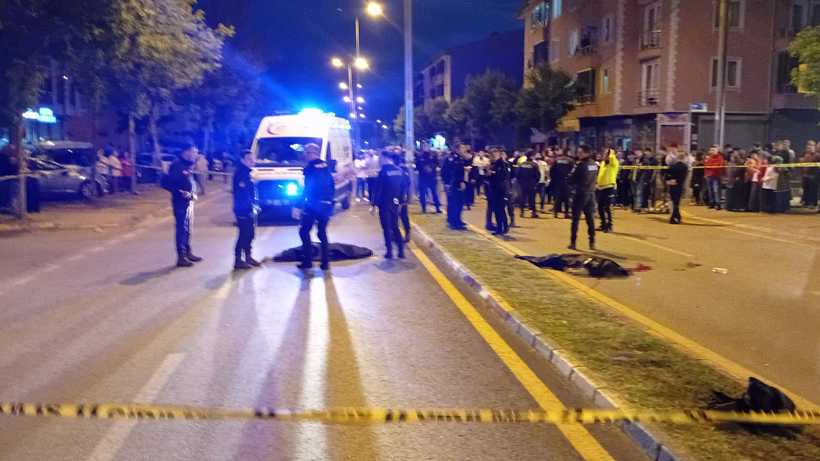 Sakarya'da facia gibi kaza: Karşıdan karşıya geçmeye çalışıyorlardı... - Resim : 2