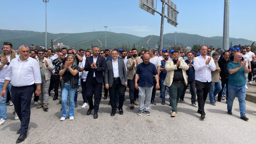 TÜPRAŞ’da büyük öfke; İşçiler imzalanan sözleşmeye tepki gösterdi! - Resim : 2