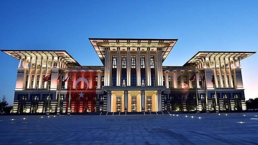 Menzil şeyhinden Külliye’ye ‘baskın’… - Resim: 1