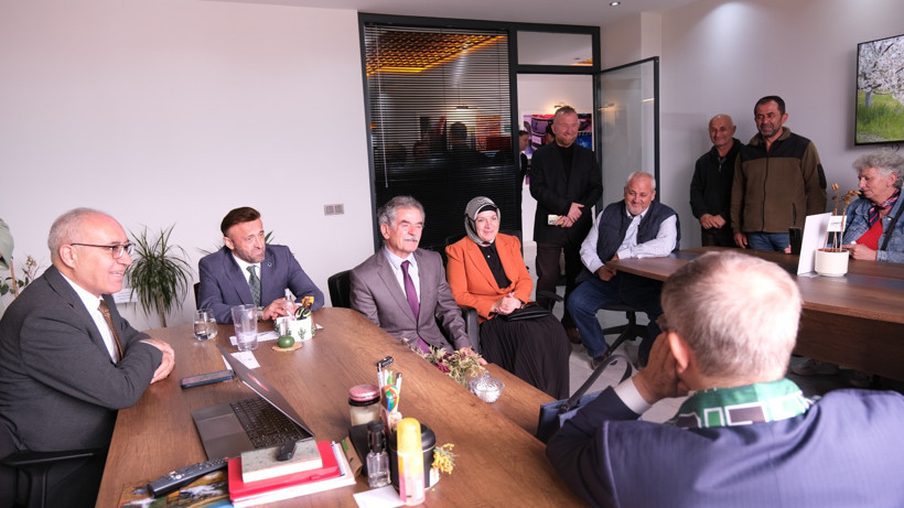 Ahmet Davutoğlu Nokta Medya'da Kandıralıları dinledi - Resim : 2