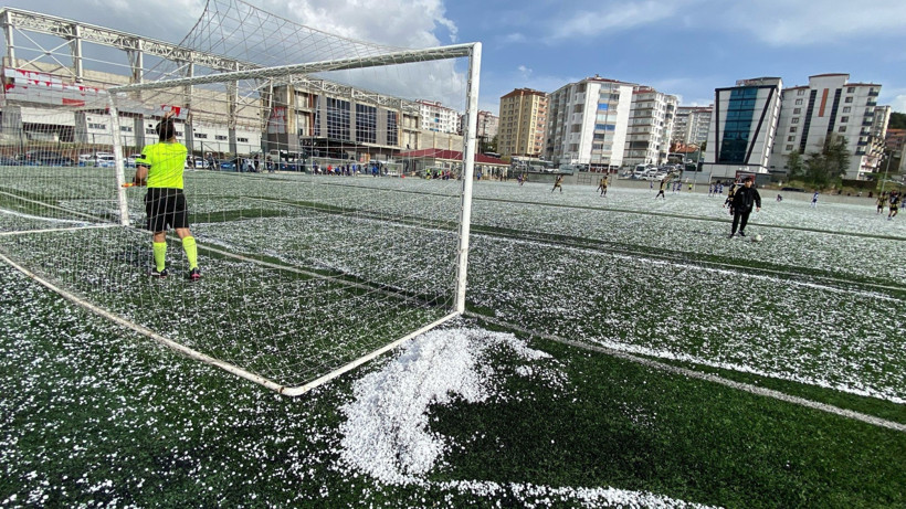 Ceviz büyüklüğünde dolu yağdı! - Resim : 3