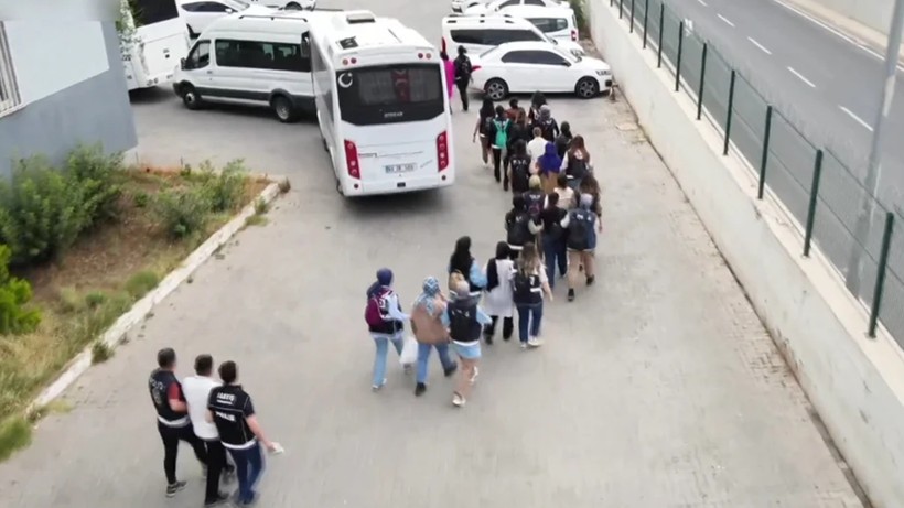 Kocaeli'de dolandırıcılık operasyonu: Onlarca kişi tutuklandı! - Resim : 1