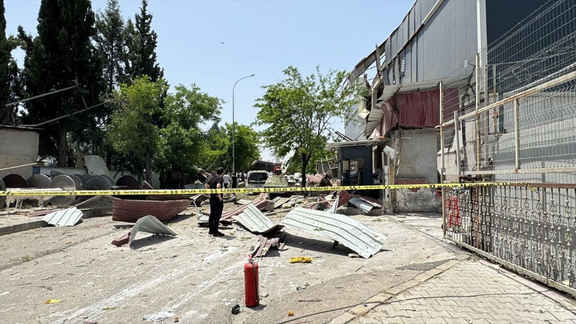 Fabrikada büyük patlama: 7 yaralı - Resim: 4