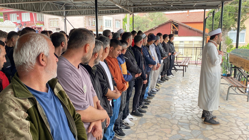 Kazada ölen motosiklet sürücüsü defnedildi - Resim : 2