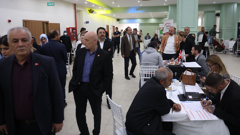 Kocaeli'nin o ilçesindeki fuar iş buluyor! Binlerce kişi ziyaret etti - Resim : 2