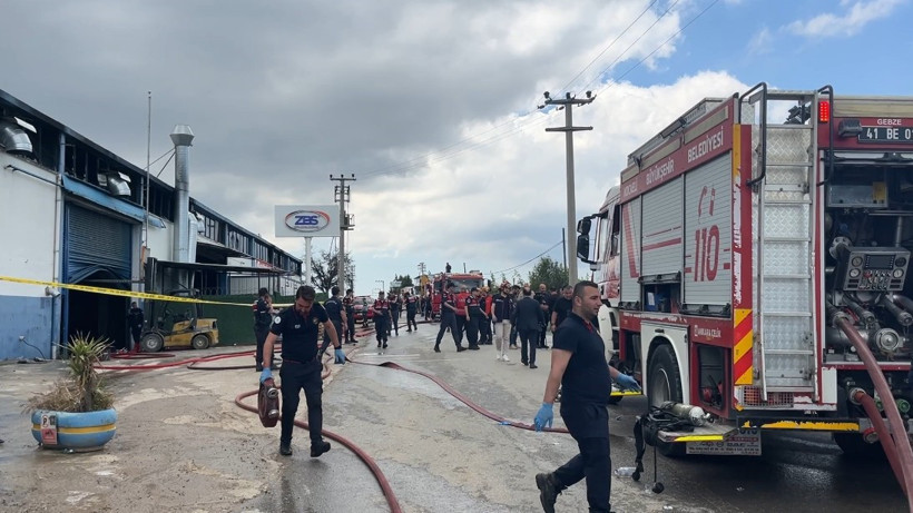 Kocaeli'de boya fabrikasında yangın! - Resim : 1