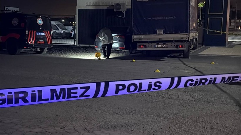 Camları kıran bakım kim çıktı? - Resim: 1