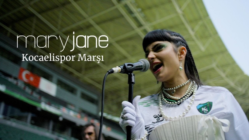 Mary Jane, Kocaelispor marşına klip çekti - Resim : 1