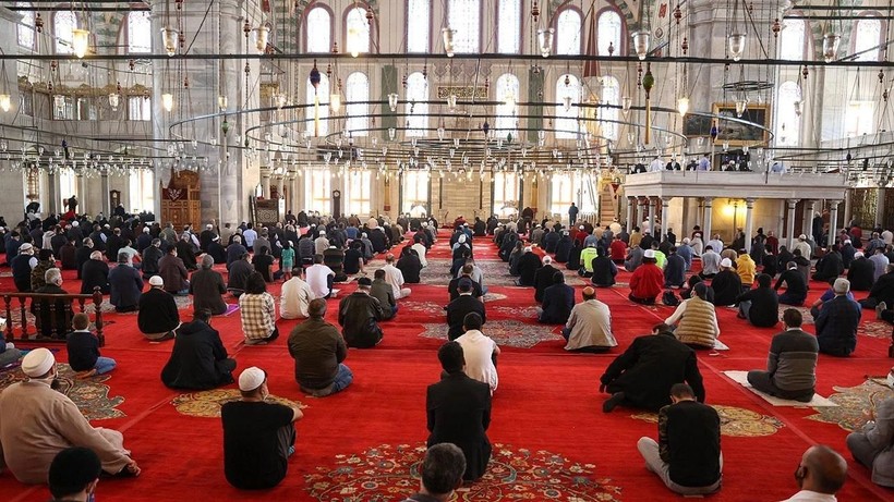 KURBAN BAYRAMI NAMAZI KILINIŞI | Bayram Namazı Nasıl Kılınır? - Resim: 6